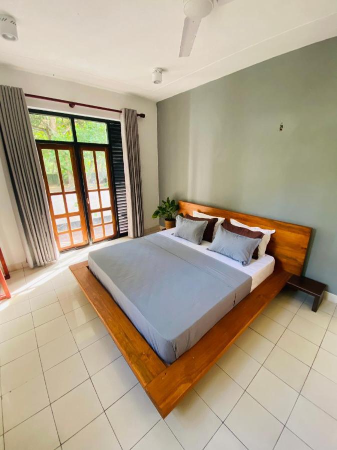 Hotel Surf N Spice - Hiriketiya à Dikwella Extérieur photo